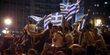 Ιστορική πρόκριση της Ελλάδας στους 16 «μέθυσε» τους Έλληνες