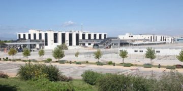 Ποια ελληνικά «φιλέτα» στοχεύουν οι Άραβες και οι Κινέζοι