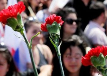 Μετατίθεται η αργία της Πρωτομαγιάς και το ΠΑΜΕ αντιδρά