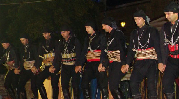 Έτοιμος να ξεκινήσει τα μαθήματα χορών ο Σύλλογος Ποντίων Εύβοιας