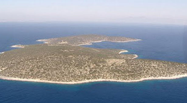 Φαρμακονήσι, το μοιραίο νησί όπου ο Ιπποκράτης συνέλεγε τις πρώτες ύλες για τα φάρμακά του
