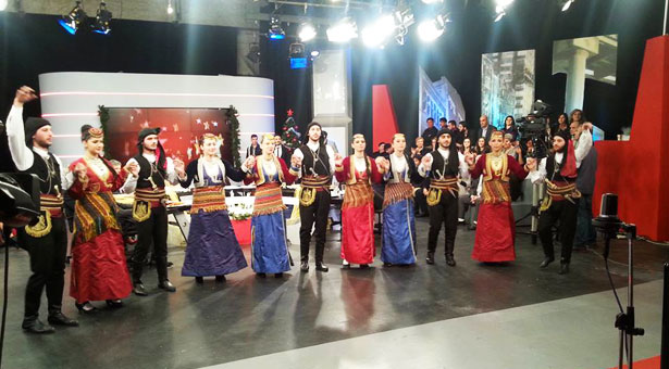 Σείστηκε το στούντιο του E tv από τον Σύλλογο Ποντίων Αγ.Βαρβάρας