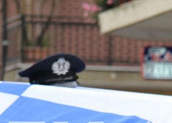 Ανδραβίδα: Θρήνος στο τελευταίο αντίο στον άτυχο 35χρονο αστυνομικό