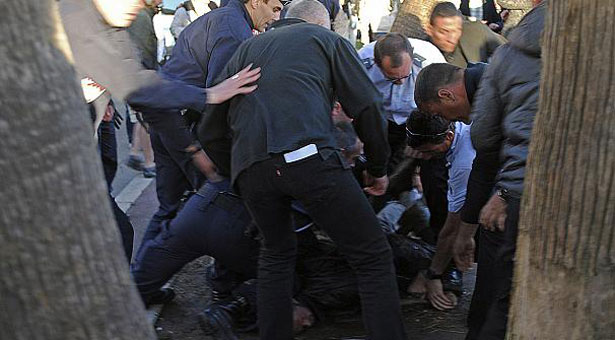 Τρόμος στο φεστιβάλ Καννών από πυροβολισμούς