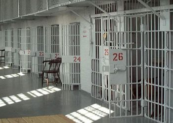 Τέλος τα ισόβια για τους καταχραστές του Δημοσίου