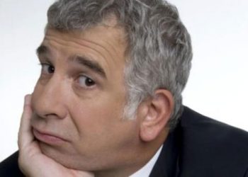 Ο Πέτρος Φιλιππίδης ως θρυλικός... ακάλυπτος