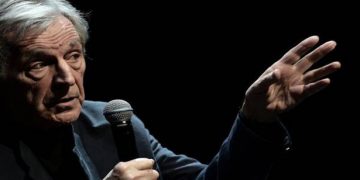 Στην Βουλγαρία βραβεύτηκε ο Κώστας Γραβράς