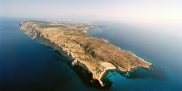 Ρώσοι επιστήμονες φτιάχνουν ναό του Απόλλωνα στη Γαύδο