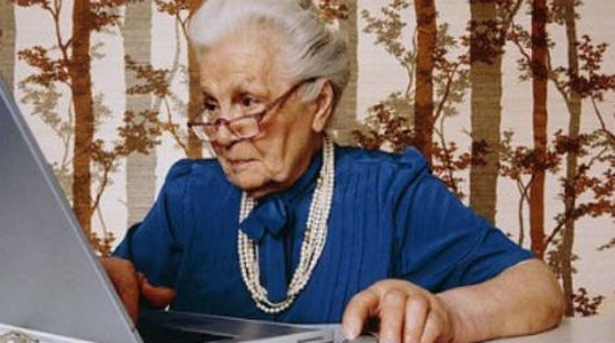 Απίστευτη επιστολή μιας γιαγιάς 96 ετών σε διευθυντή τραπέζης
