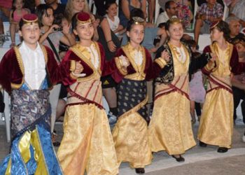 Οι άξιοι συνεχιστές τις Ποντιακής παράδοσης ξεσήκωσαν το παιδικό φεστιβάλ!
