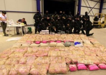 Κατασχέθηκε 1 τόνος ηρωίνης στον Πειραιά!