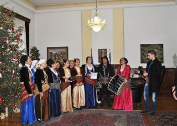 Τα άκουσε από Πόντιους και ένστολους ο υπουργός Μακεδονίας  Θράκης. Βίντεο