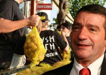 Καμίνης: Καταγγέλλει επίθεση από βουλευτή της Χρυσής Αυγής