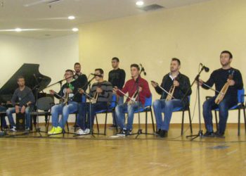 Με τον ήχο της ποντιακής λύρας έκοψε την πίτα ο Ευξείνιος Μουσικός Πολιτιστικός Σύλλογος