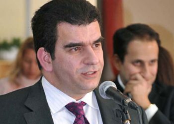 Τι δήλωσε ο κ. Καρέλιας για το δώρο 2,5 εκατ στους εργαζόμενους