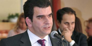 Τι δήλωσε ο κ. Καρέλιας για το δώρο 2,5 εκατ στους εργαζόμενους