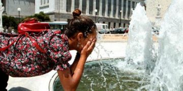 Έρχεται μίνι καύσωνας, αλλά με βροχές και καταιγίδες