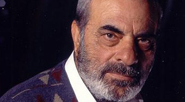 Ρέθυμνο: Ένας παπάς που "ψάλλει" Καζαντζίδη