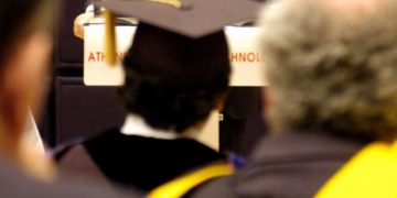 Αναγνωρίζονται 30.000 πτυχία από κολέγια
