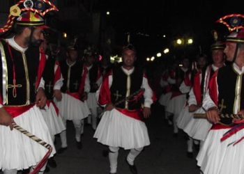 Μωμόεροι Ροδοχωρίου: Μία εντυπωσιακή εμφάνιση στα Ελύμνια! Φωτογραφίες
