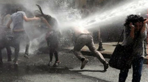 Σκηνές απόλυτης αγριότητας στην Κωνσταντινούπολη. Βίντεο