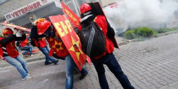 Πρωτομαγιά με βίαια επεισόδια στην Κωνσταντινούπολη