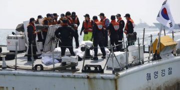 Οι σπαρακτικές προσωπικές ιστορίες των θυμάτων του ναυαγίου στη Νότια Κορέα