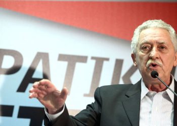 Σε εξέλιξη η συνεδρίαση της ΔΗΜΑΡ. Αποσύρει υπουργούς