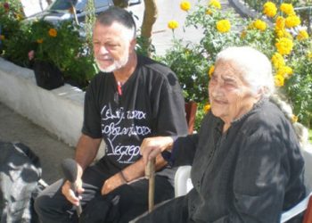 Τα ουρλιαχτά των γυναικών αντηχούν ακόμα στην Κρήτη