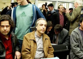 Δραπέτης ο Χριστόδουλος Ξηρός. Στο νοσοκομείο ο αδερφός του Σάββας
