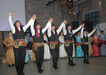 Εντυπωσιακές εικόνες από τον χορό του Συλλόγου Ποντίων Λαυρίου