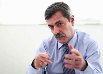 Τα... γαλλικά του Χρύσανθου Λαζαρίδη