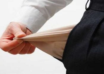 Ένας στους δυο μισθωτούς παίρνει μισθό 400 ευρώ!