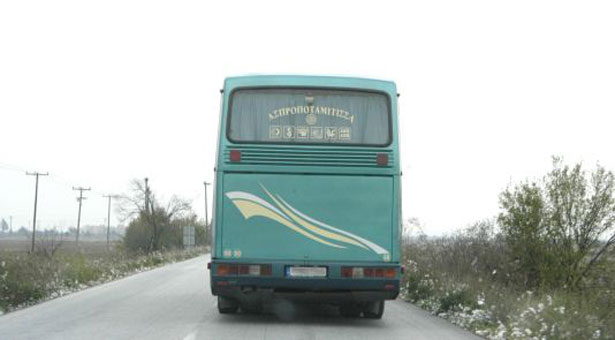 Γερασμένα τουριστικά και σχολικά λεωφορεία στην Αθήνα