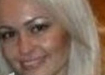 Η αδικοχαμένη Μαριάντζελα στη νεροποντή της Αθήνας