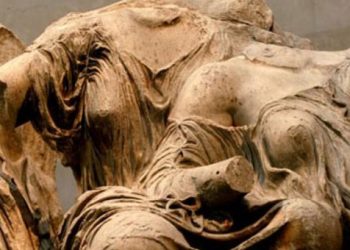 Guardian: Υπέρ της επιστροφής των γλυπτών του Παρθενώνα
