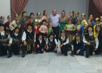 Βράβευση αριστούχων μαθητών στην Ένωση Ποντίων Μελισσίων | 17 Οκτ 2014