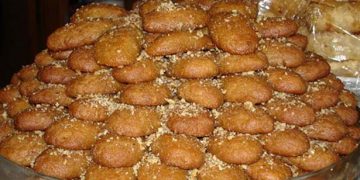 ΕΦΕΤ: Βρέθηκε μούχλα σε μελομακάρονα