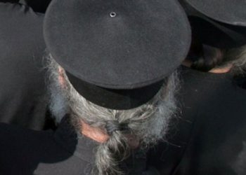 "Ιερός χορός" 5 εκατ. ευρώ για δύο μητροπολίτες