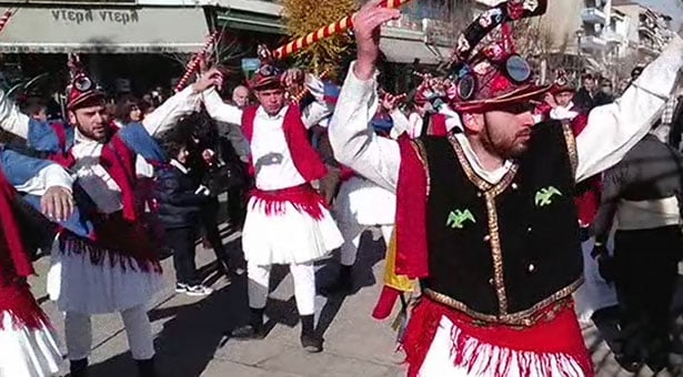 Το έθιμο των «Μωμόγερων» αναβίωσε και φέτος ο Ποντιακός Σύλλογος Πτολεμαΐδας! Βίντεο