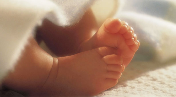 Ο 21 μηνών Κωνσταντίνος χρειάζεται την βοήθειά μας