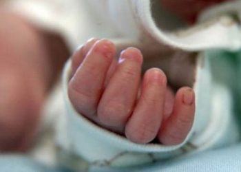 Οργή και δάκρυα για τον θάνατο βρέφους σε χειρουργείο στο Ηράκλειο