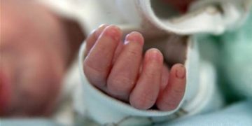 Οργή και δάκρυα για τον θάνατο βρέφους σε χειρουργείο στο Ηράκλειο
