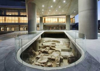 Παράρτημα του Μουσείου της Ακρόπολης στο Αμπου Ντάμπι;