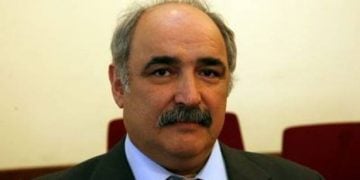 Ο Μπόλαρης ανάβει φωτιές στην κυβέρνηση