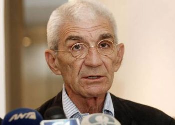 Μπουτάρης: Με λένε Γιάννη και είμαι αλκοολικός! Βίντεο