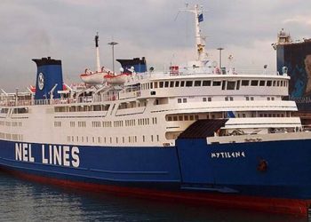 Σάμος: Πρόσκρουση πλοίου στην προβλήτα