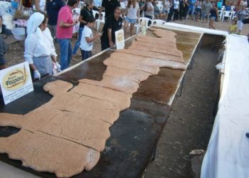 Κρητικός ντάκος για ρεκόρ Γκίνες