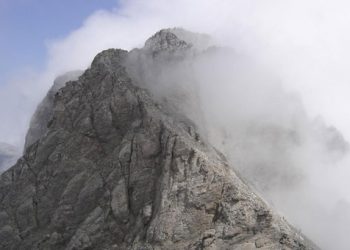 Αγνοούνται 3 ορειβάτες στον Όλυμπο