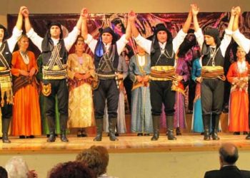 Έκλεψαν την παράσταση οι Πόντιοι Ωραιοκάστρου - Media Gallery 3